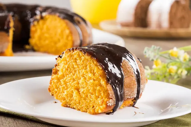 Bolo de Cenoura Sem Glúten pronta, receita Urbano